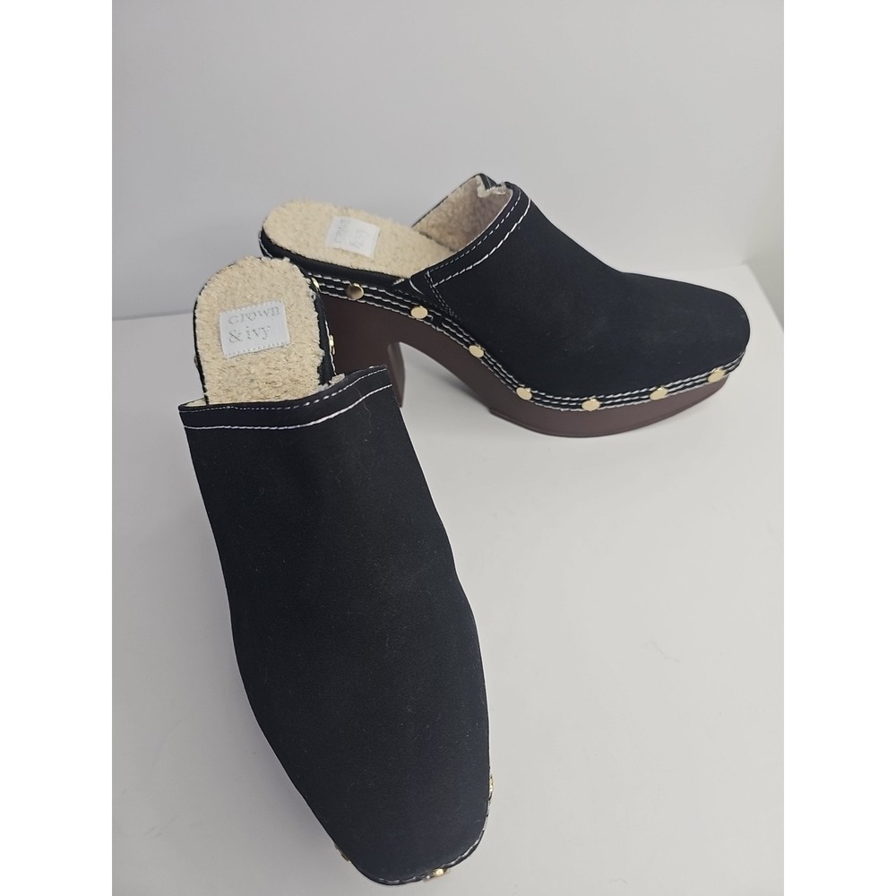 Crown & Ivy Women's Platform Sherpa Lined Clogs‎ black Size 8